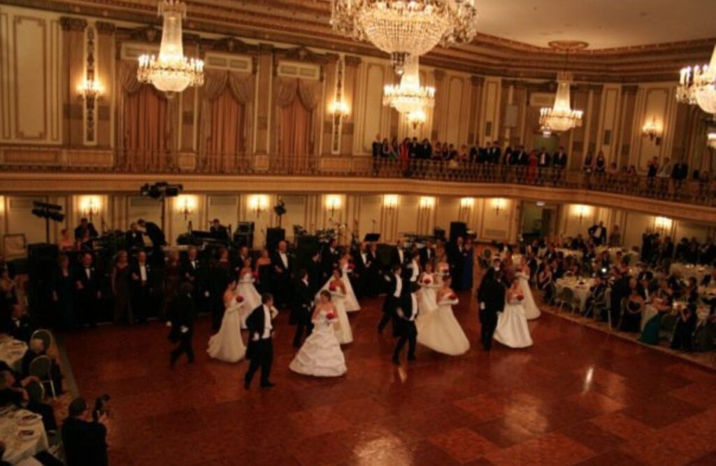 what is a debutante ball