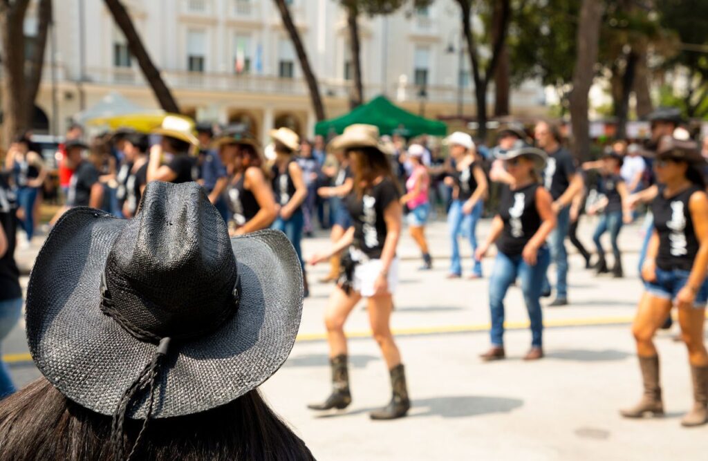 Oranize Flash Mob for a proposal