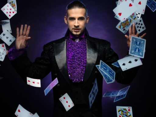 Guide to Hire Edmonton Magicians for Your Next Event