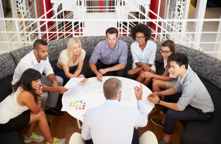 7 Essential Tips for Planning a Memorable Office Christmas Party - AGNT ...