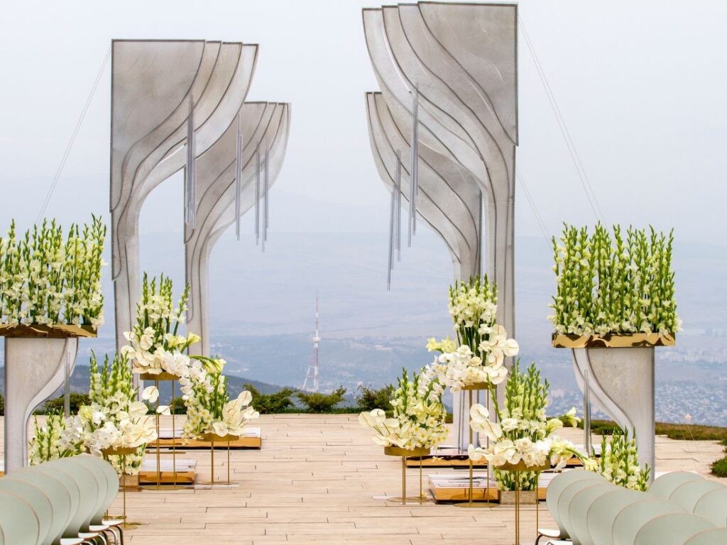 top-emerging-canadian-female-pop-artists-you-need-to-know-agnt-blog