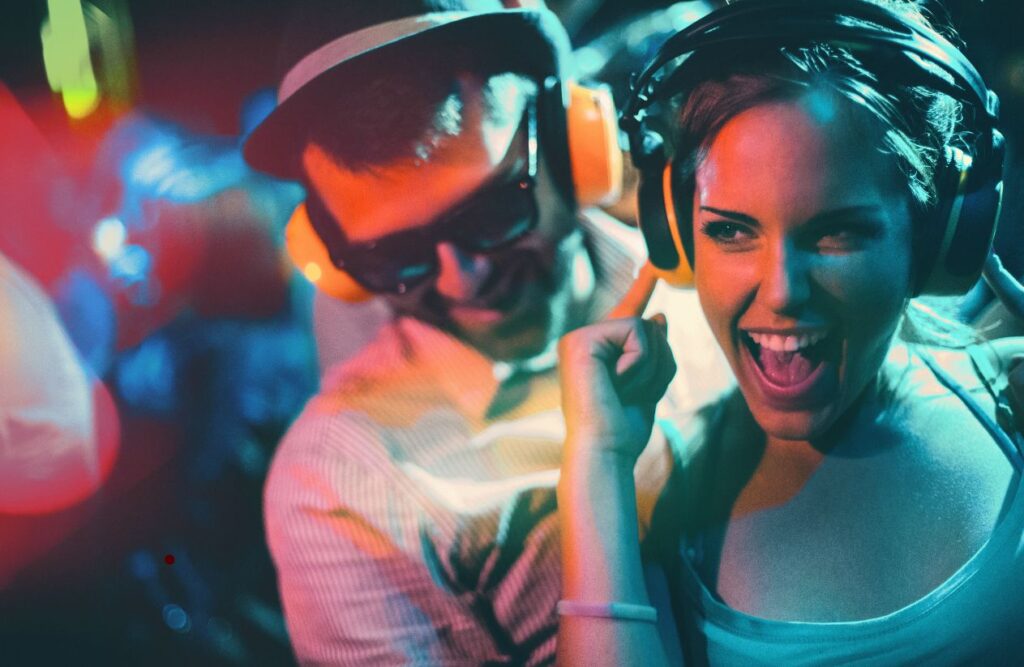 image illustration silent disco