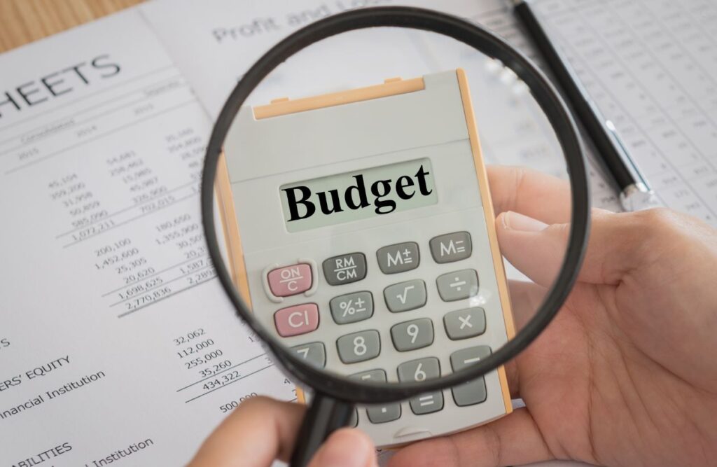 How to Build a Budget for Event Entertainment-Setting a Realistic Budget