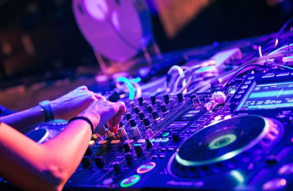 Making the Most of Your Specialty Acts by adding DJ