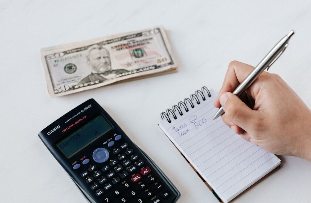 Tips for Planning a Memorable High School Reunion: A Step-by-Step Guide 8 Budgeting and Fundraising for your high school reunion