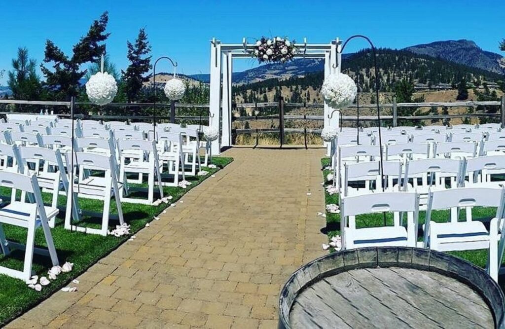Best Outdoor Wedding Venues In Kelowna: From Vineyards to Beaches 13 Gallagher's Canyon Golf & Country Club