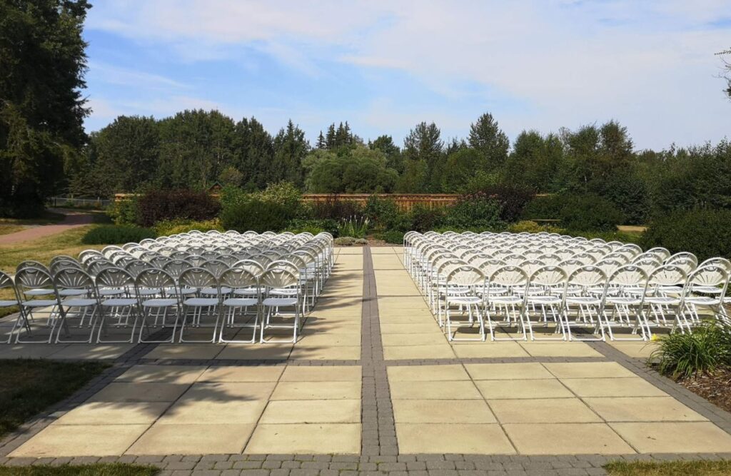 10 Best Wedding Venues in Edmonton: A Guide for Event Planners & Performers 11 University of Alberta Botanic Garden wedding venue