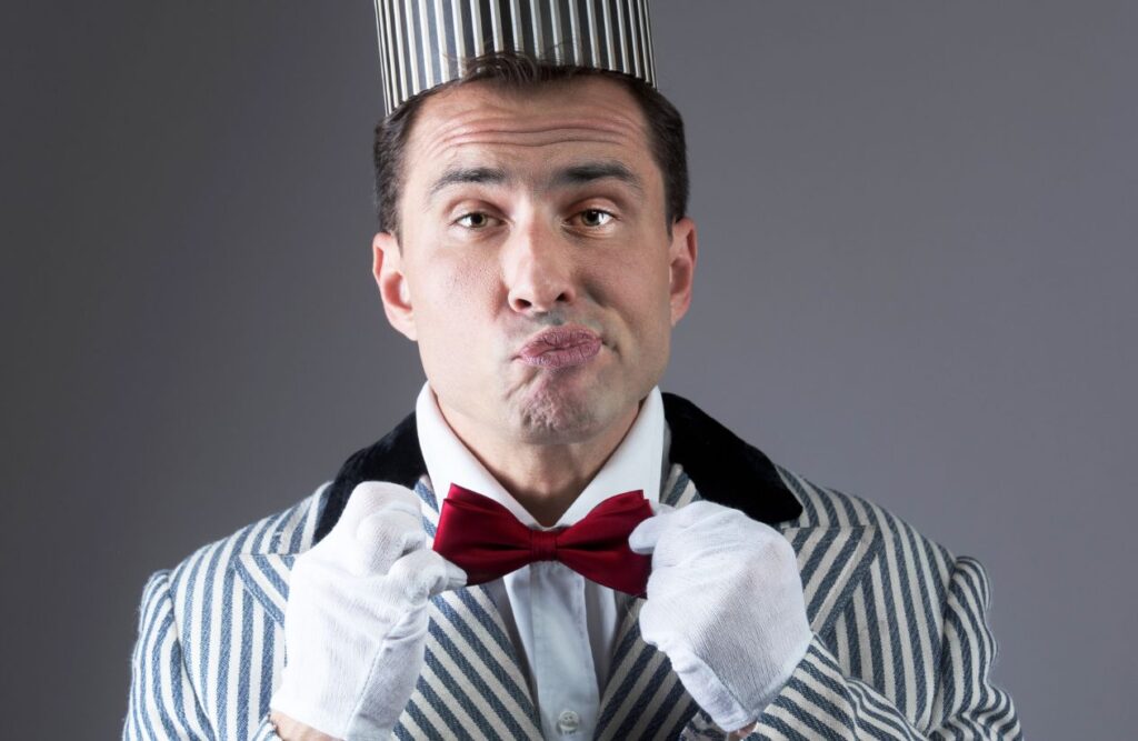 How Much Does It Cost to Hire a Comedian for Private Events? 6 Performance Length and Set Requirements