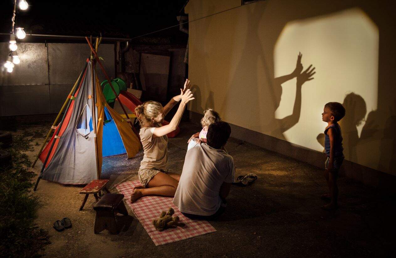Booking a professional storyteller for event