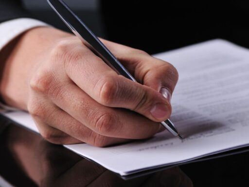 How to write an entertainment rider
