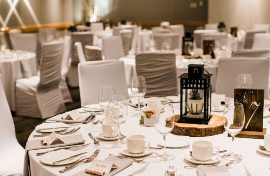 Top Indoor Wedding Venues in Winnipeg: Find Your Perfect City Setting 8 Inn at the Forks indoor wedding venue