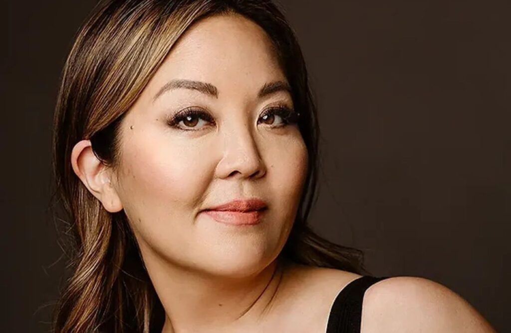 Julie Kim comedian