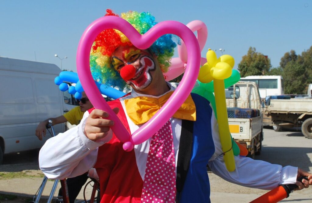 Top 10 Saskatoon Event Performers to Make Your Event Unforgettable 6 Kid-Friendly and Family Fun