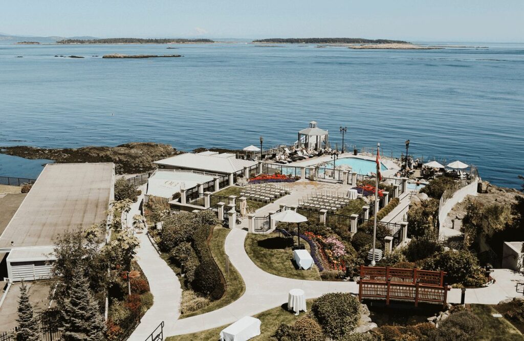 Oak Bay Beach Hotel victoria bc wedding venue