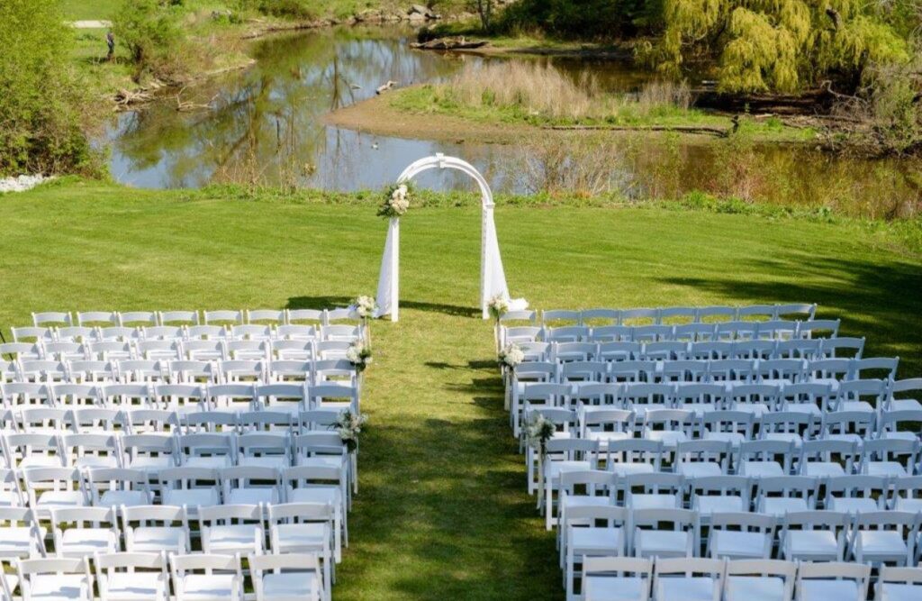 Outdoor Wedding Venues in Toronto: A Guide to the City's Best Spaces 9 Palais Royale outdoor wedding venue