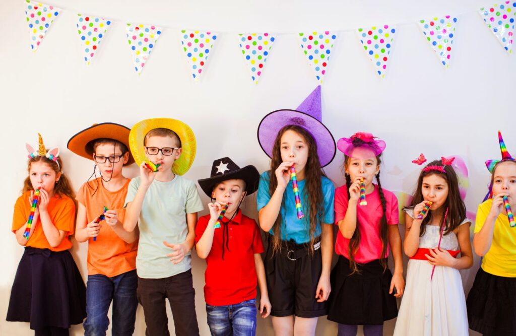 Magician or Balloon Twister: Which is Better for Your Child's Party? 6 Age Appropriateness for a kids party