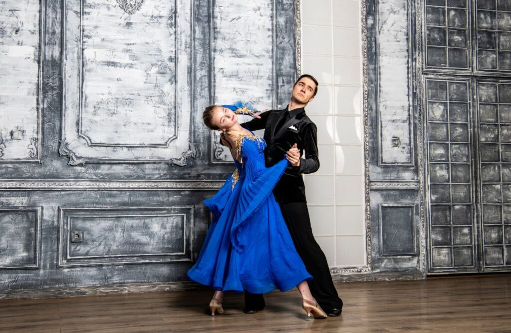 Entertainment for a Masquerade Ball: A Complete Guide to Creating an Unforgettable Night 10 Ballroom Dancers entertainment for masquerade ball