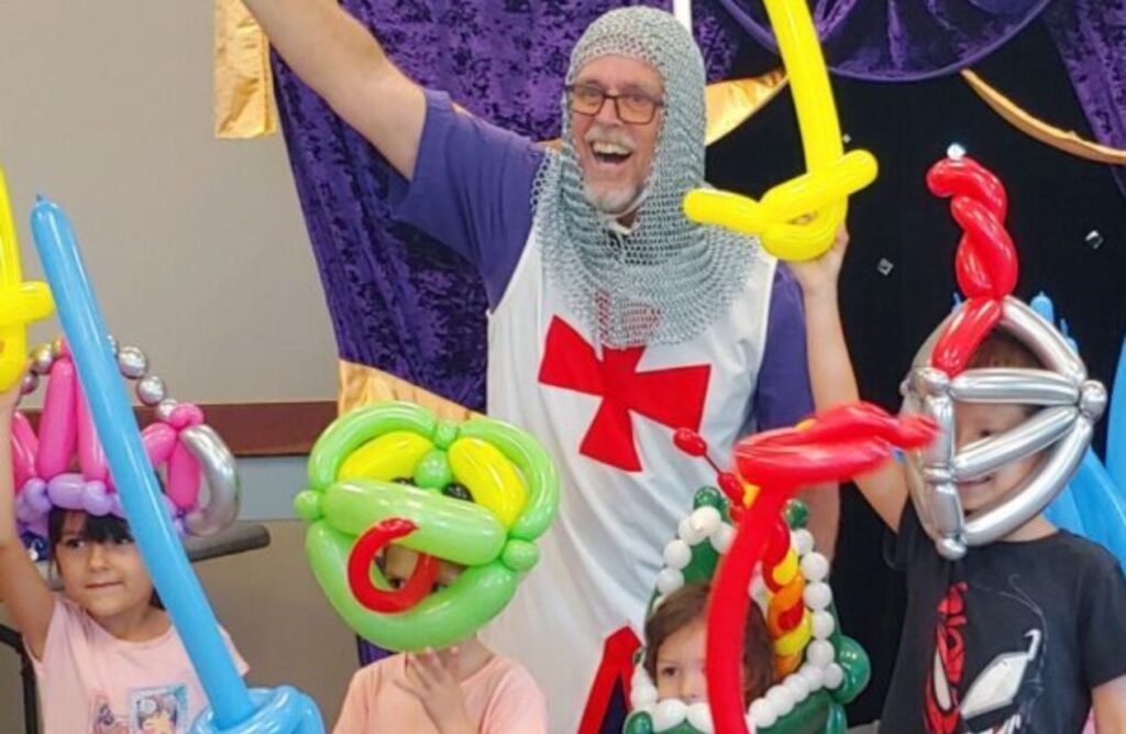 Balloon Artist for a Children’s Party: 7 Magical Ways to Make it Unforgettable 5 Interactive Storytelling & Games using balloon twisting