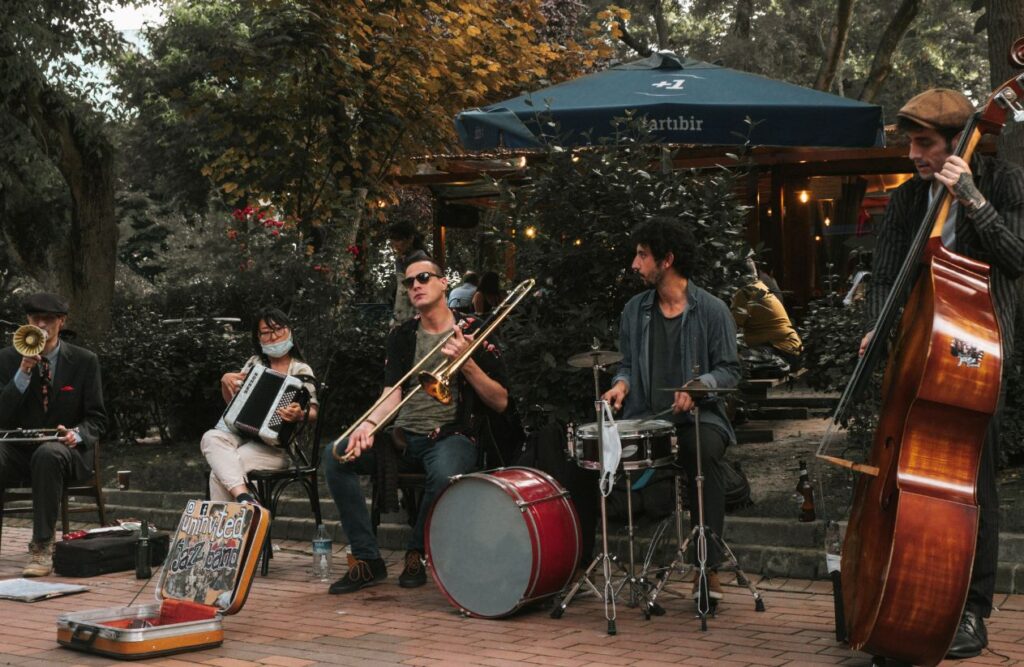 How Much Does It Cost To Hire a Band For an Event: What You Need to Know Before You Book 10 Jazz & Classical Ensembles