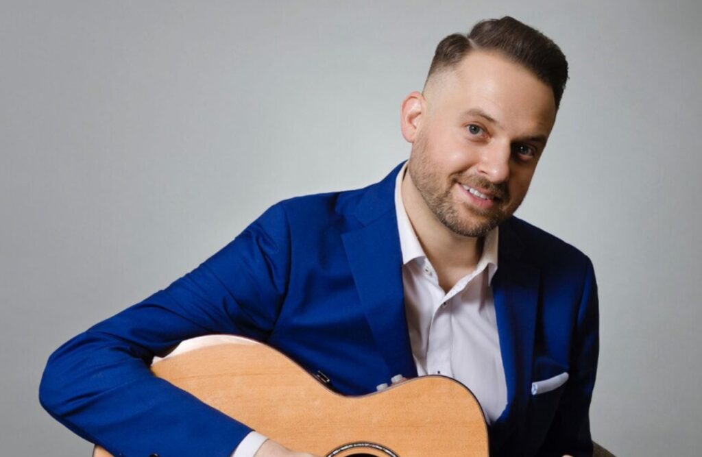 Paul Filek wedding singer vancouver