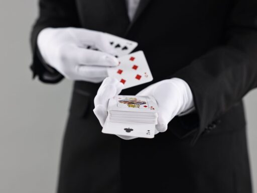 Strolling Magicians For Events