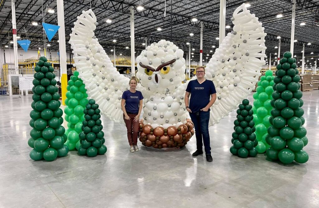 Balloon Artist for a Children’s Party: 7 Magical Ways to Make it Unforgettable 6 balloon Sculptures