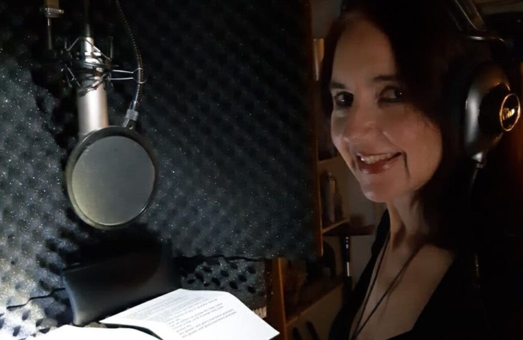 Cindy Koeller one of the best wedding singers for hire in hamilton