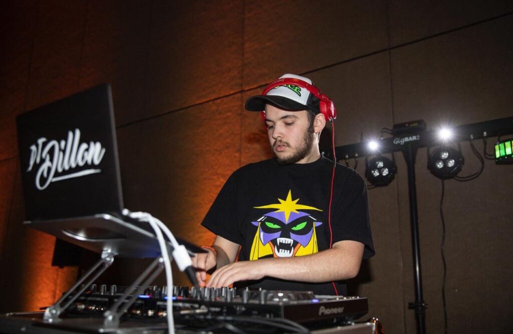 10 Highly-Rated Independent Wedding DJs for Hire in Calgary 5 DJ Dillon Productions one of the wedding dj that you can hire in calgary