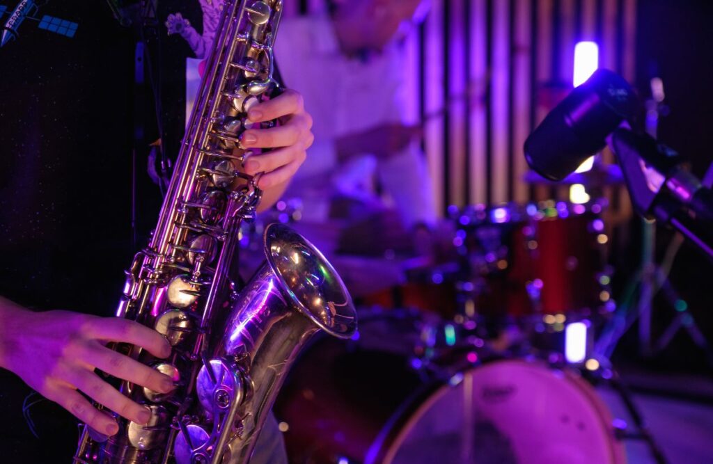 10 Best Jazz Bands For Hire In Ottawa: Your Guide to Perfect Event Music 4 Ensemble Size Vibe vs. Volume