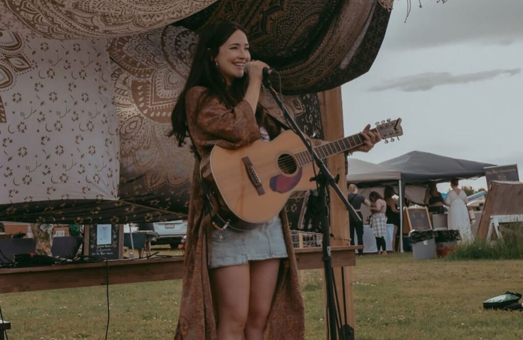 Tanjeryne wedding singer that you can hire in calgary event