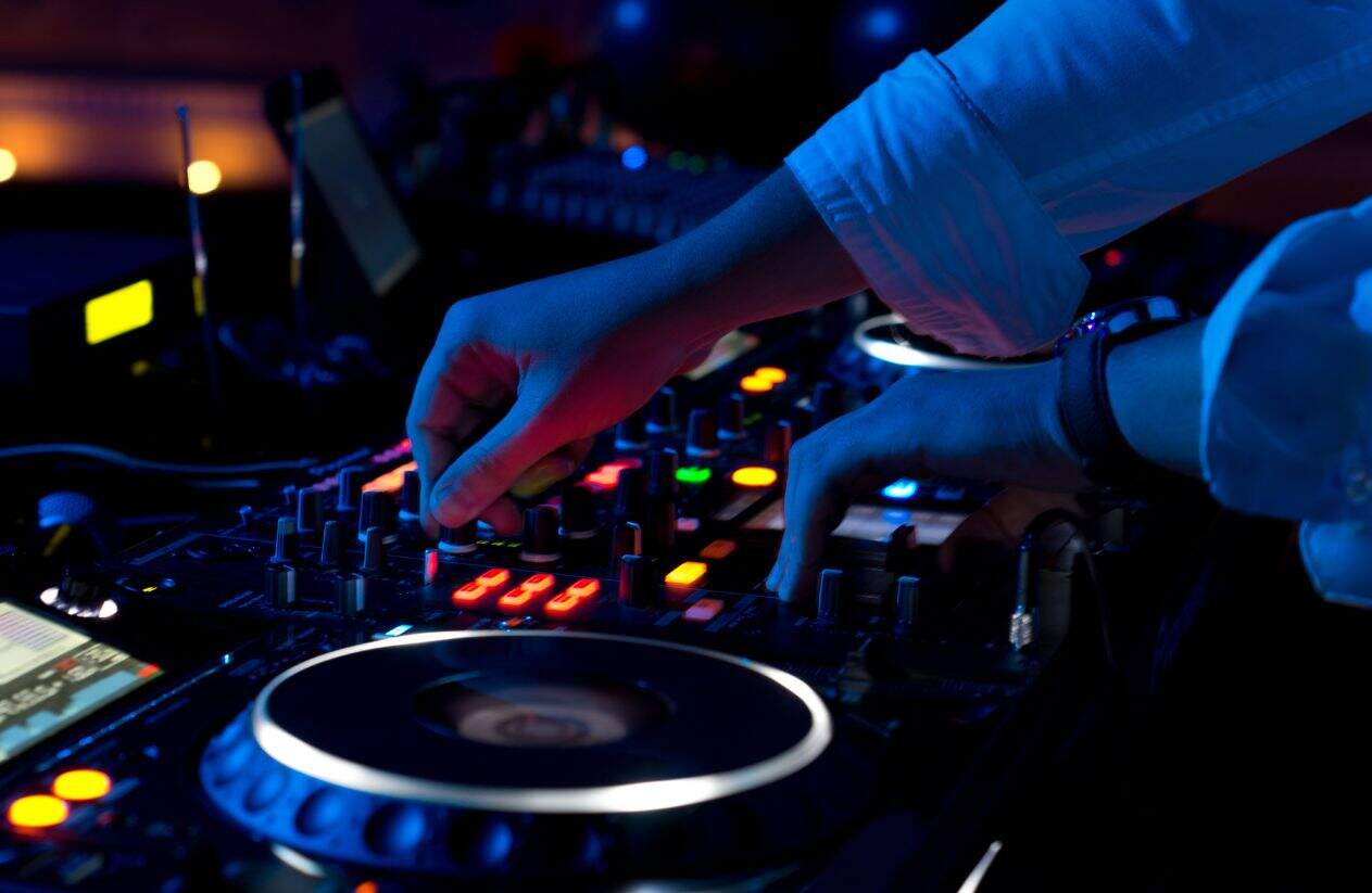 Best Wedding DJs for Hire in Burnaby