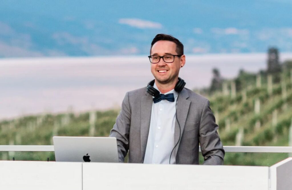 DJ Spinalshift wedding dj that you can hire in kelowna events