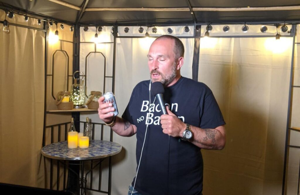 Derek Seguin comedian you can book in montreal