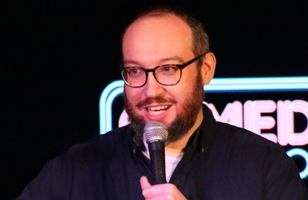 Dylan Gott comedian to book for montreal events