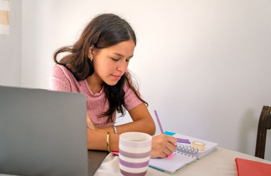 Essential Tips for Booking Your Hamilton DJ