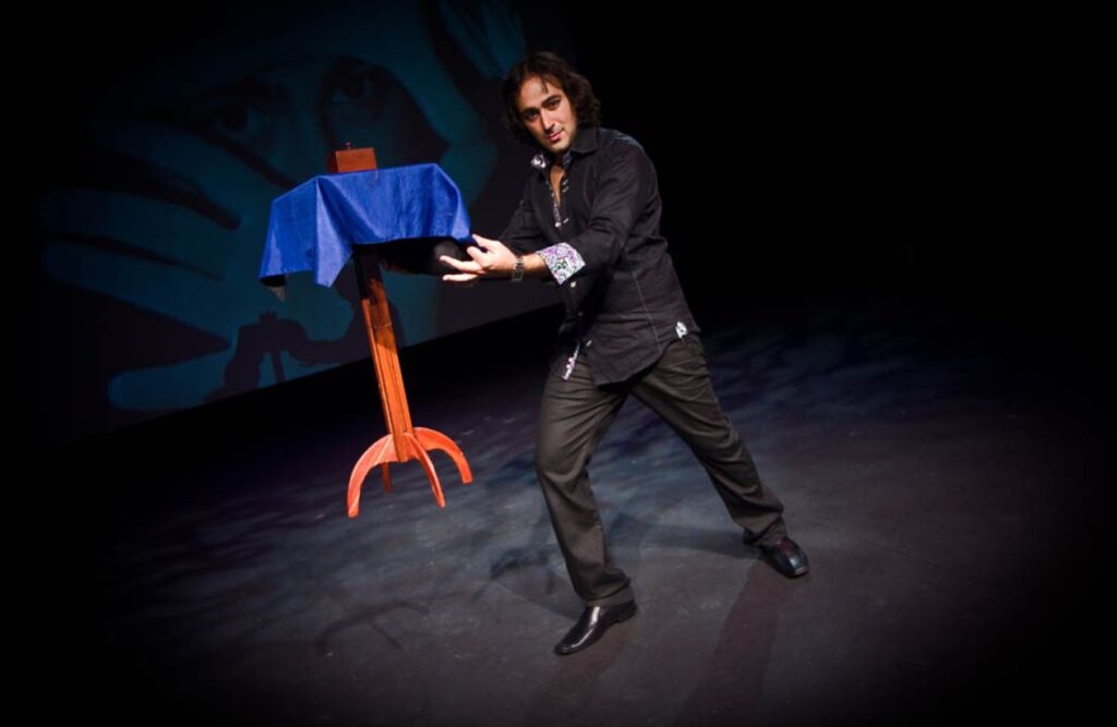 Mega Magic for hire in montreal events
