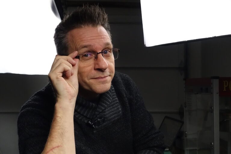 Shawn Farquhar one of the magicians for hire in burnaby