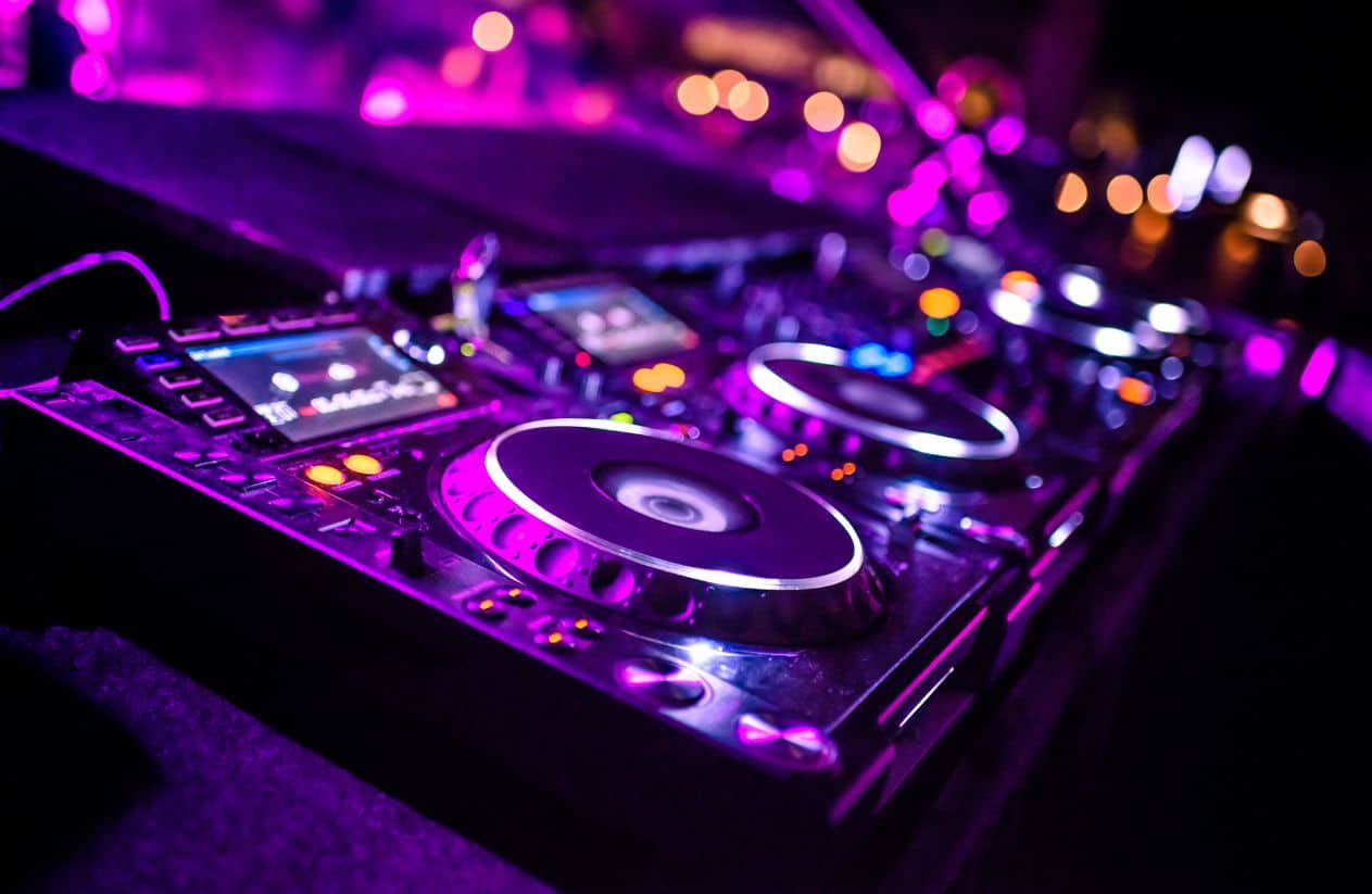 Wedding DJs for Hire in Hamilton