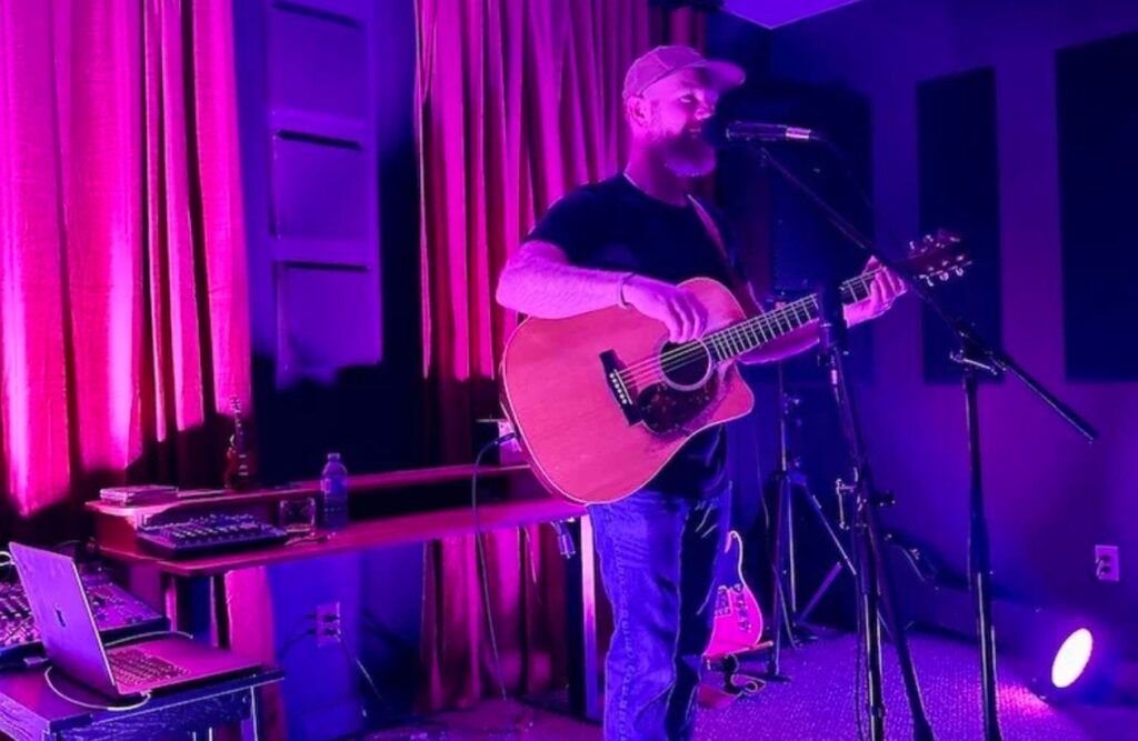 Andrew Christopher a wedding singer you can hire in burnaby