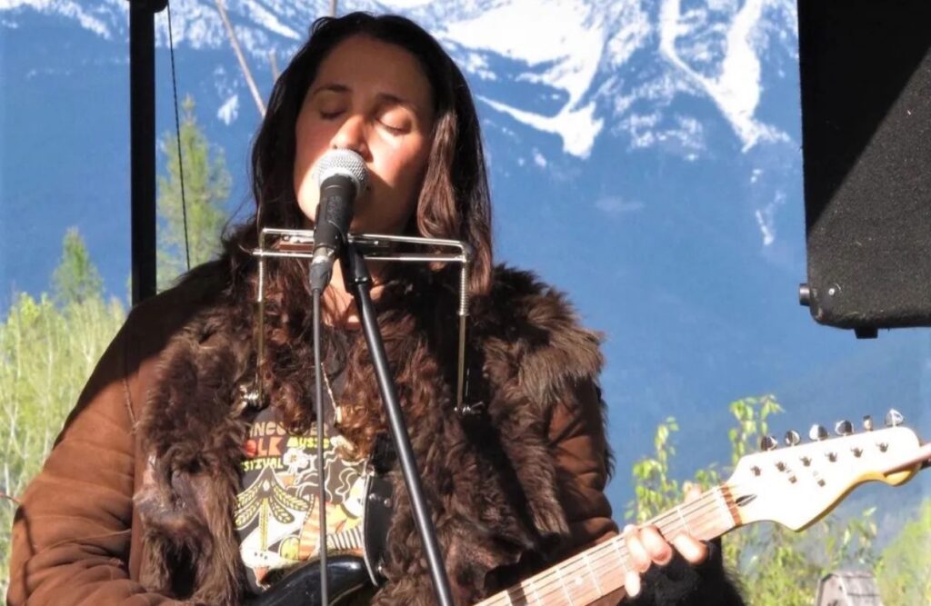 Top 10 Best Wedding Singers for Hire in Saskatoon, SK to Make Your Day Magic 12 Avery Florence singer that you can book for wedding in saskatoon