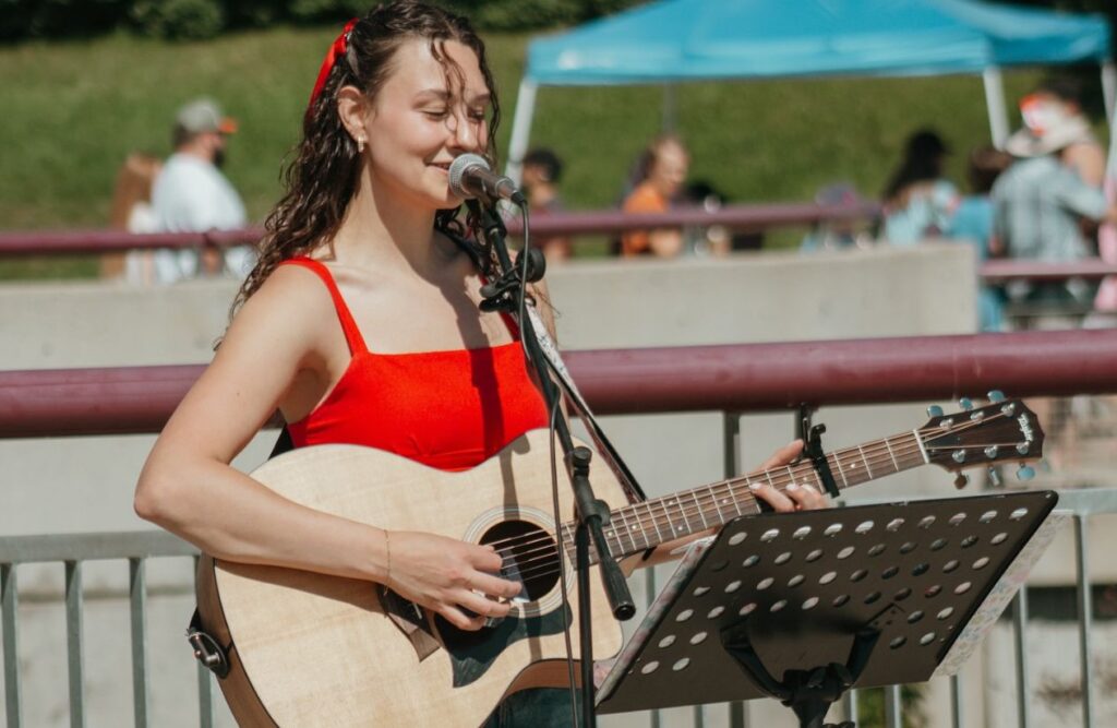 Top 10 Best Wedding Singers for Hire in Saskatoon, SK to Make Your Day Magic 8 Ella Jade singer that you can hire for your wedding in saskatoon