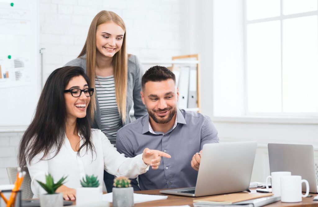 10 Best Comedians for Hire in Surrey, BC (Top Rated) 13 How to Choose the Right Comedian for Your Surrey Event