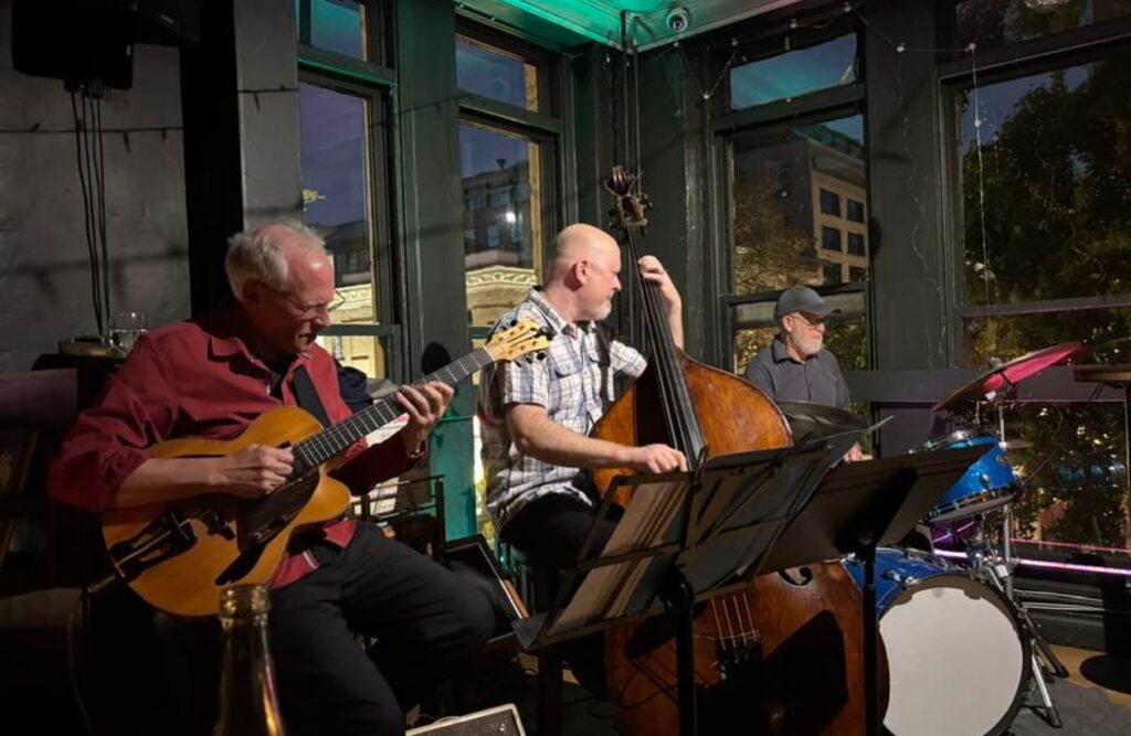 Jennifer Scott jazz band in burnaby that you can hire