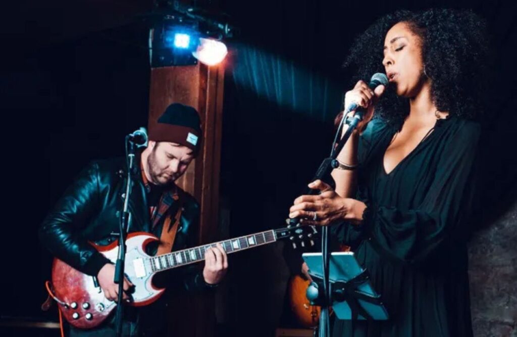 Krystle Dos Santos wedding singer in burnaby