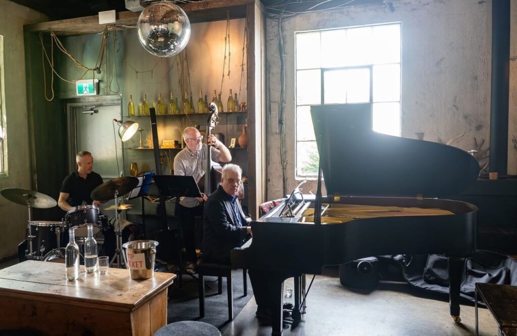 PK3 Jazz Trio jazz band in surrey