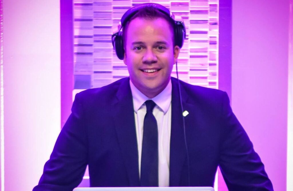 DJ Anchor a wedding DJ you can hire in Saskatoon